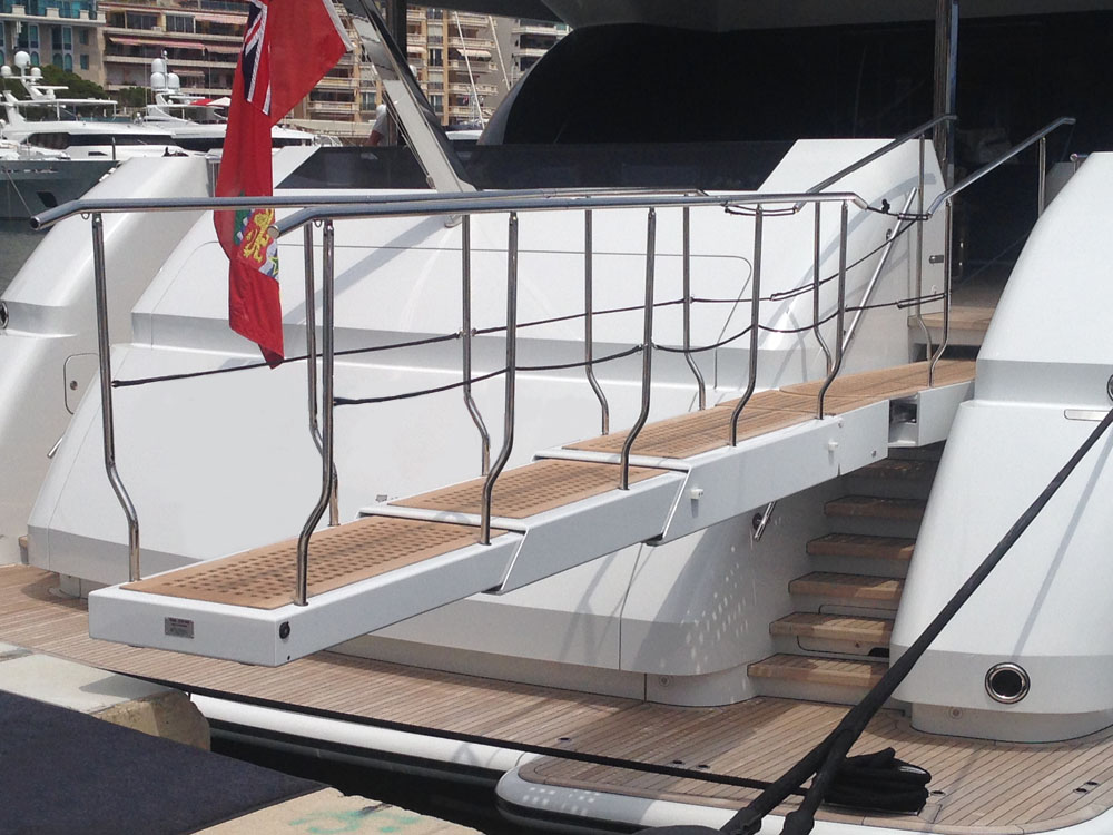 yacht gangway passerelle